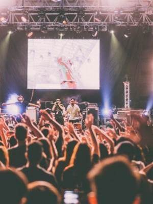 死在了演唱會上的愛情