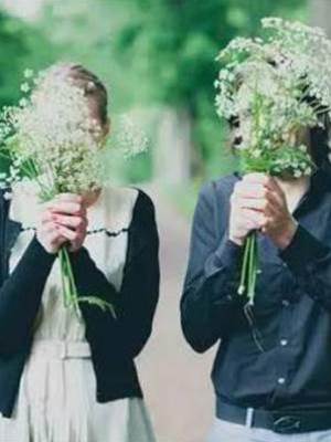 喜歡我十九年的男孩結婚了