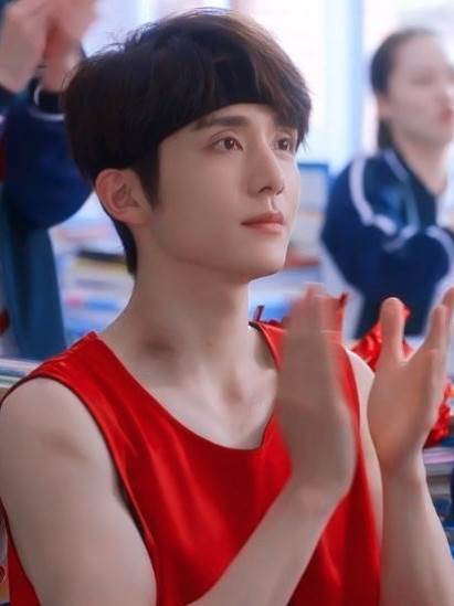 青梅竹馬戀：林深時見鹿