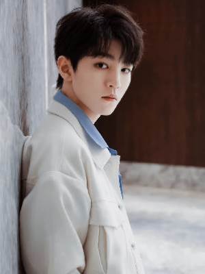 蠟像男神他活了