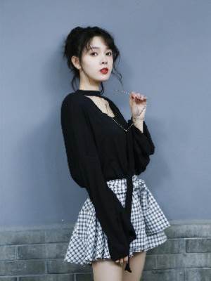 今天狐貍精成為警花了嗎