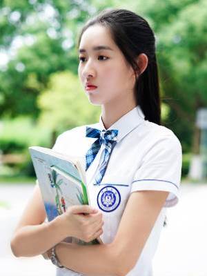 那年盛夏，我們追風趕月