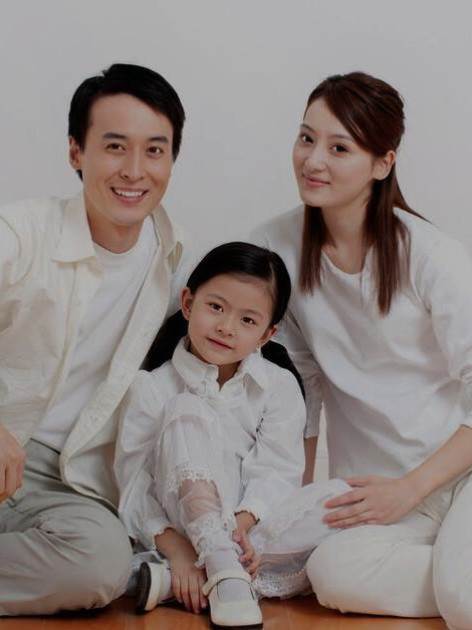 無意間知道父親生二心，我瞞著母親，敲響了那女人的房門