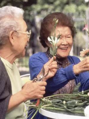 約親家兩口子搭伙養老